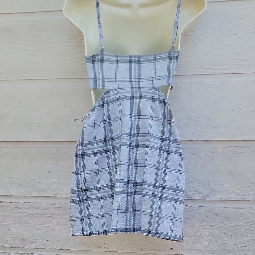 LYCHEE Chic Backless Plaid Dress Size S - Picture 10 of 11